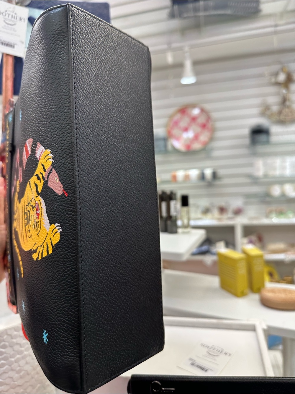 Min & Mon Vali Black Crossbody Handbag - Picture 11 of 12